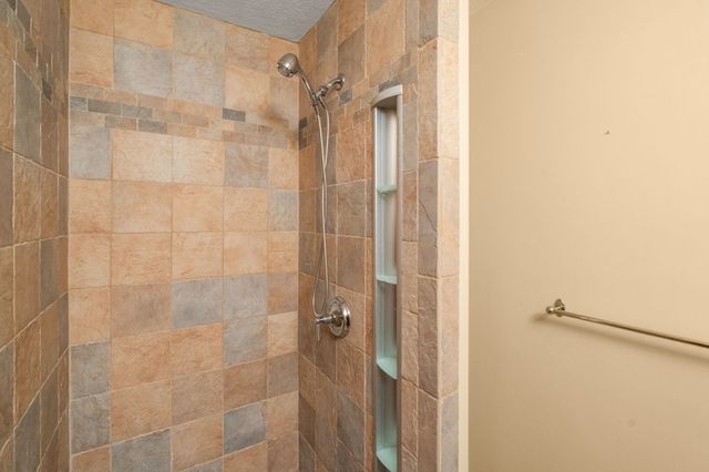 5 Pebble Place, Stoneham, MA 02180