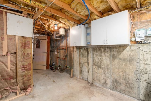 5 Pebble Place, Stoneham, MA 02180