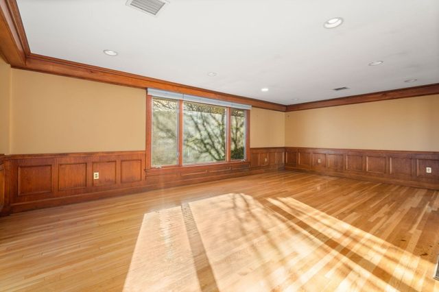 5 Pebble Place, Stoneham, MA 02180