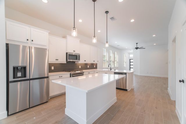 10566 Wild Chives, Conroe, TX 77385