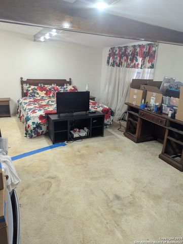 359 Kate Schenck, San Antonio, TX 78223