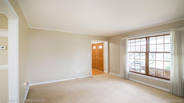 21824 RATHLONE Drive S, Novi, MI 48167