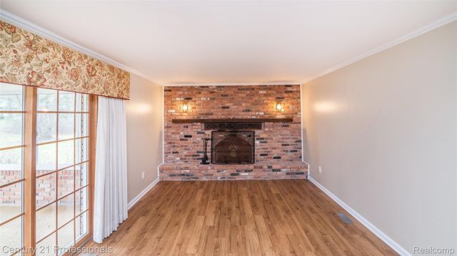 21824 RATHLONE Drive S, Novi, MI 48167