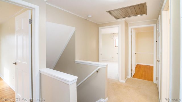 21824 RATHLONE Drive S, Novi, MI 48167