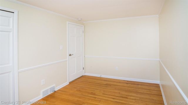 21824 RATHLONE Drive S, Novi, MI 48167