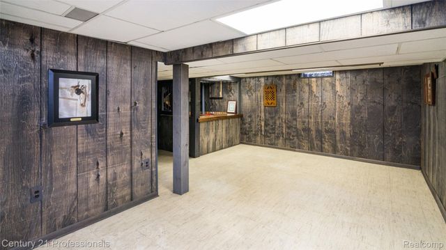 21824 RATHLONE Drive S, Novi, MI 48167