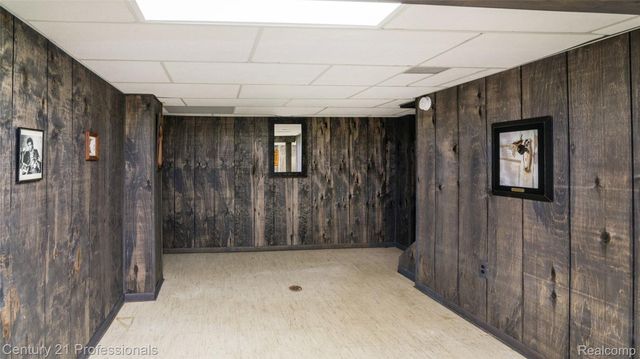 21824 RATHLONE Drive S, Novi, MI 48167