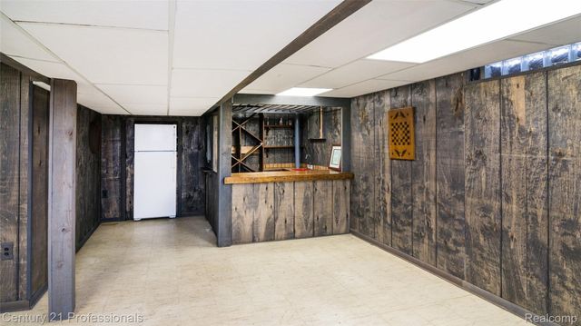 21824 RATHLONE Drive S, Novi, MI 48167