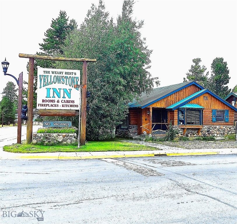 601 Highway Avenue, West Yellowstone, MT 59758