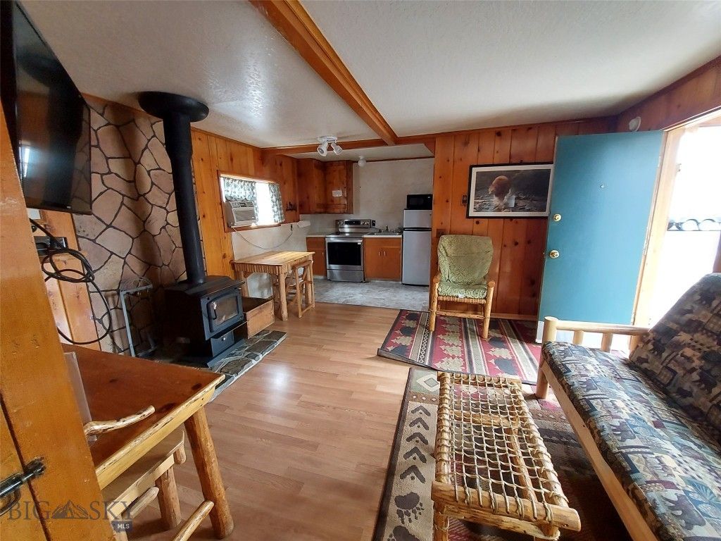 601 Highway Avenue, West Yellowstone, MT 59758 photo 7