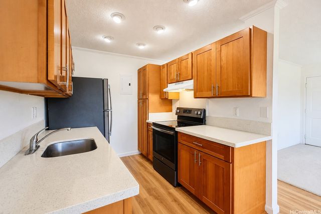 94-1139 Mopua Loop J5, Waipahu, HI 96797