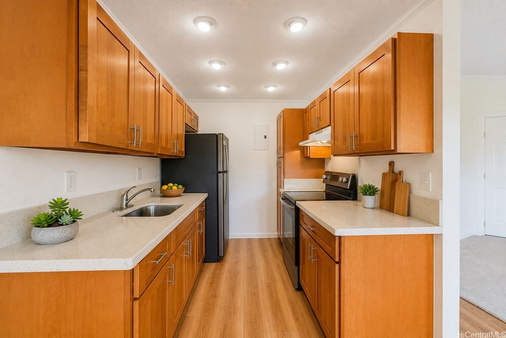 94-1139 Mopua Loop J5, Waipahu, HI 96797