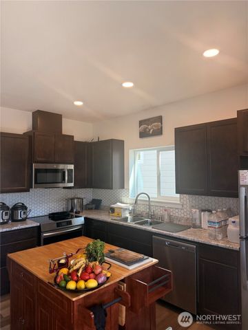618 Finnegan Way, Friday Harbor, WA 98250
