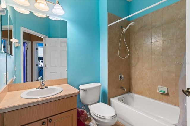 5742 48TH STREET CIRCLE E, Bradenton, FL 34203