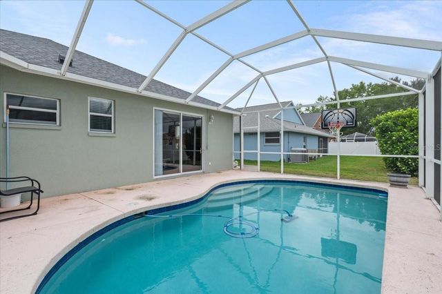5742 48TH STREET CIRCLE E, Bradenton, FL 34203