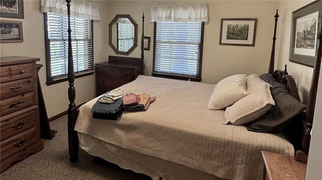 5460 W 175th Street, Stilwell, KS 66608