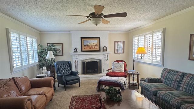5460 W 175th Street, Stilwell, KS 66608