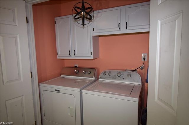 136 Penry Lane, Clemmons, NC 27012