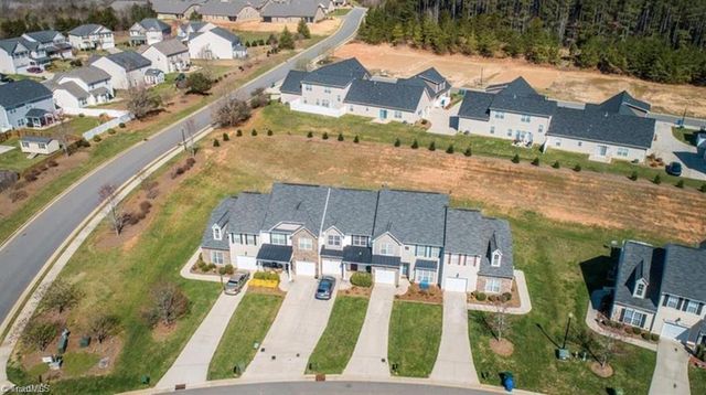 136 Penry Lane, Clemmons, NC 27012
