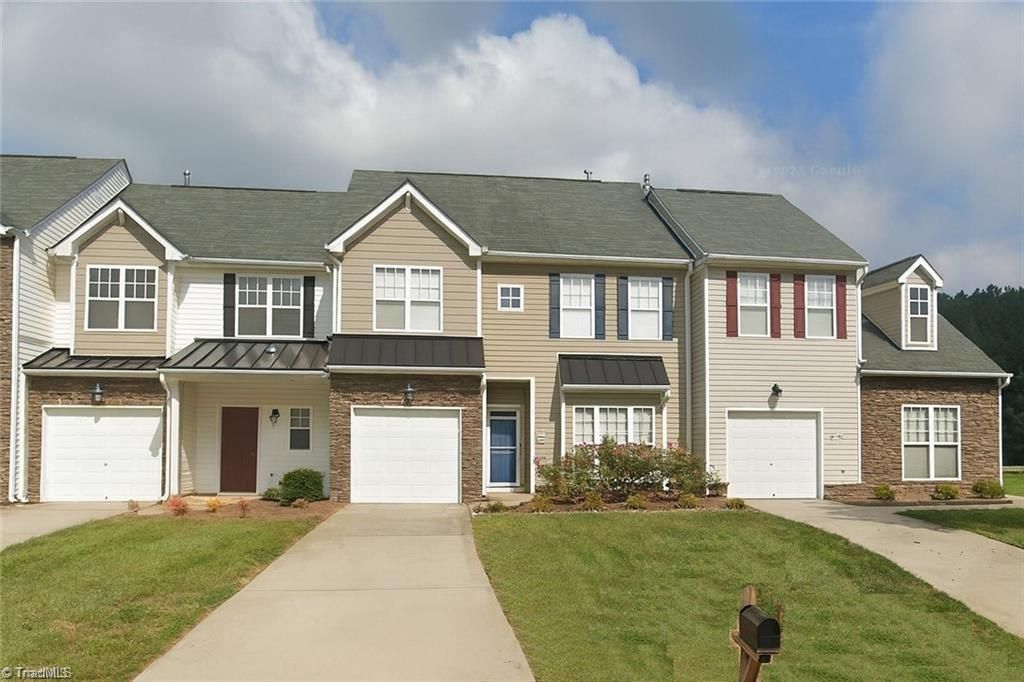 136 Penry Lane, Clemmons, NC 27012