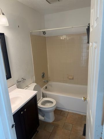 1009 PHEASANT RUN Lane, Aurora, IL 60504