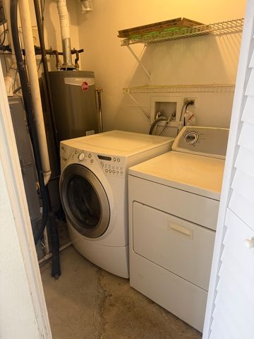 1009 PHEASANT RUN Lane, Aurora, IL 60504