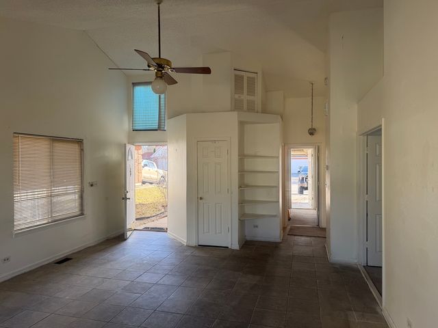 1009 PHEASANT RUN Lane, Aurora, IL 60504