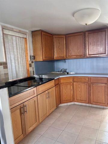 1921 Edison Avenue, Bronx, NY 10461
