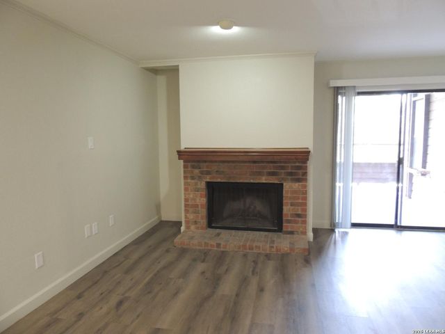 4212 Medical Dr Unit 202, San Antonio, TX 78229