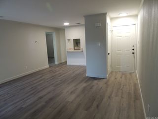 4212 Medical Dr Unit 202, San Antonio, TX 78229