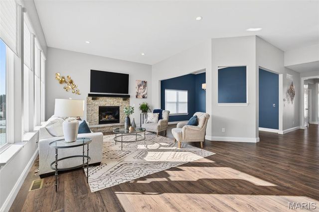 502 Beneficial Way, St Charles, MO 63304