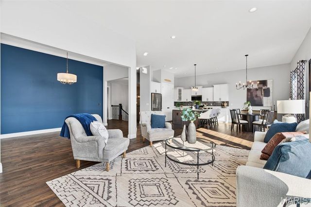 502 Beneficial Way, St Charles, MO 63304