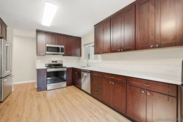 5513 Adobe Falls Rd 5, San Diego, CA 92120