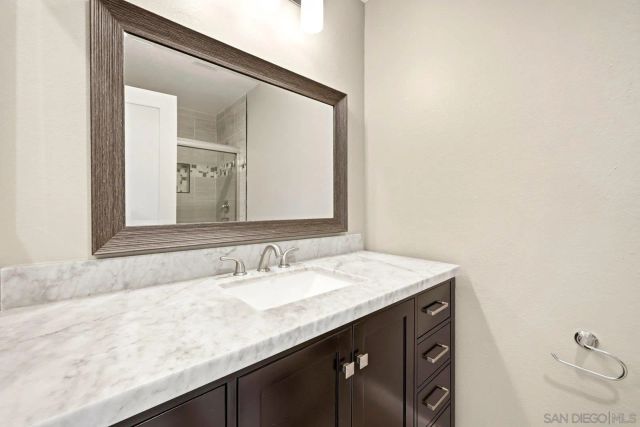 5513 Adobe Falls Rd 5, San Diego, CA 92120