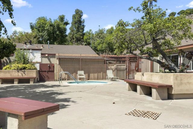 5513 Adobe Falls Rd 5, San Diego, CA 92120