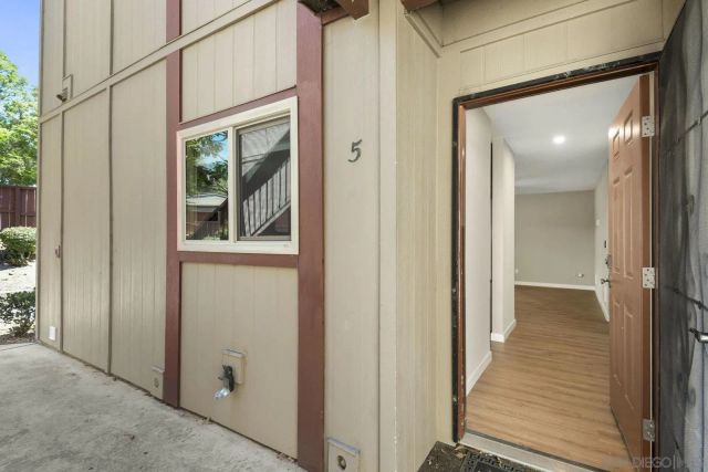 5513 Adobe Falls Rd 5, San Diego, CA 92120