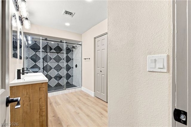 1828 Canterbury Drive, Las Vegas, NV 89119