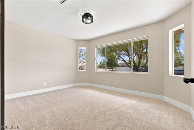 1828 Canterbury Drive, Las Vegas, NV 89119