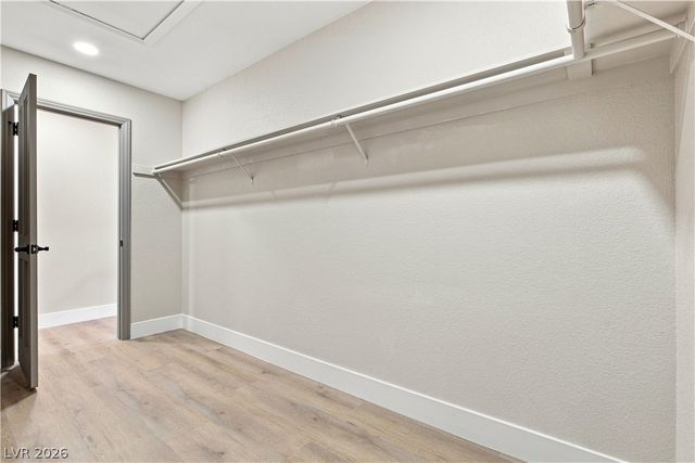1828 Canterbury Drive, Las Vegas, NV 89119