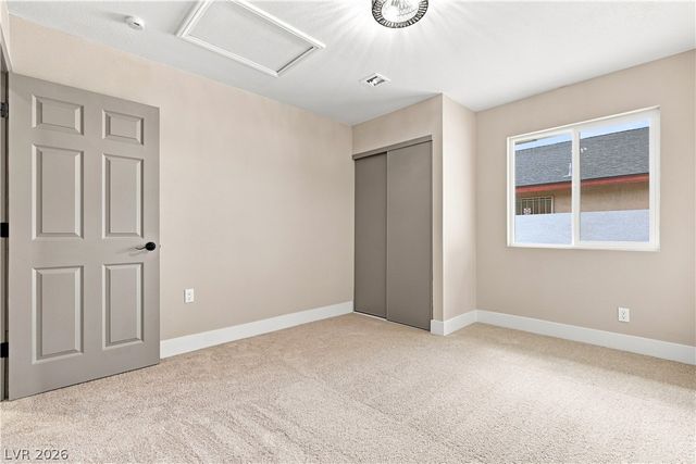 1828 Canterbury Drive, Las Vegas, NV 89119