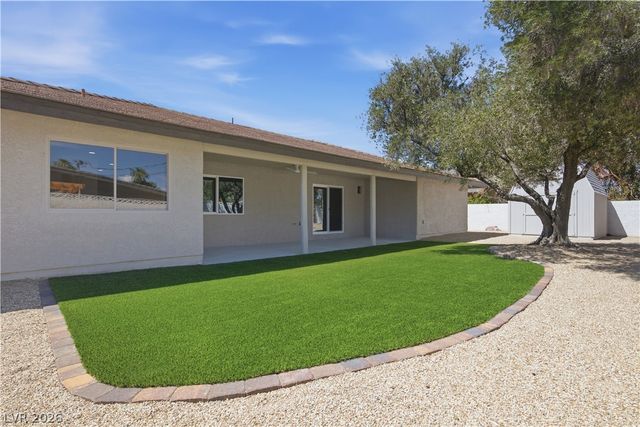 1828 Canterbury Drive, Las Vegas, NV 89119