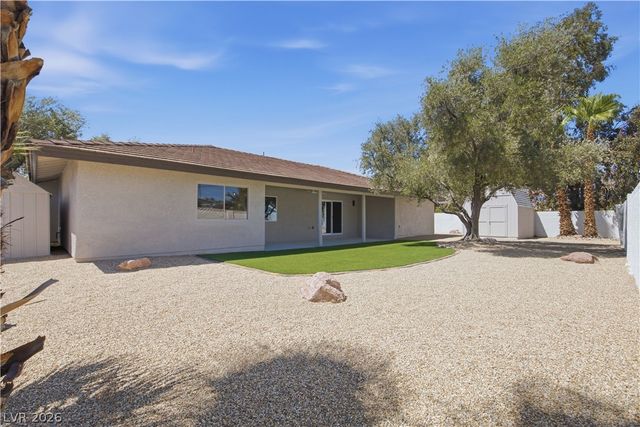 1828 Canterbury Drive, Las Vegas, NV 89119