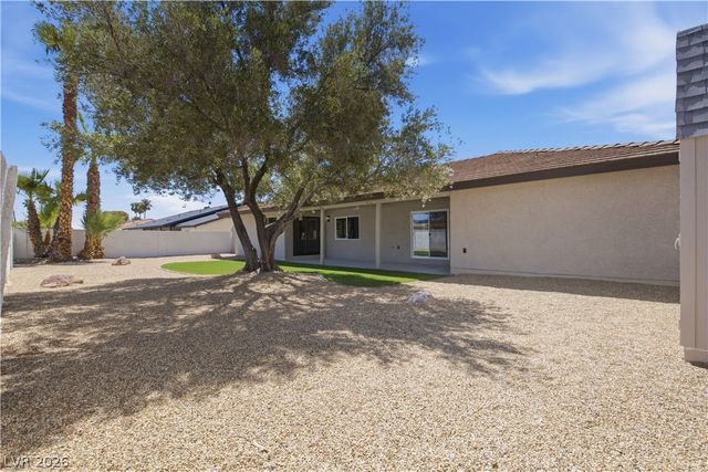 1828 Canterbury Drive, Las Vegas, NV 89119