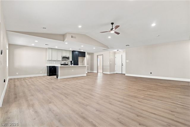 1828 Canterbury Drive, Las Vegas, NV 89119