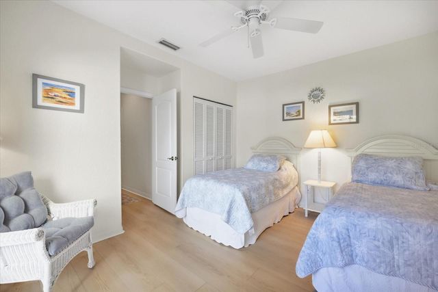 1273 BERKSHIRE CIRCLE, Venice, FL 34292