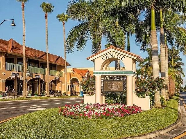 1273 BERKSHIRE CIRCLE, Venice, FL 34292