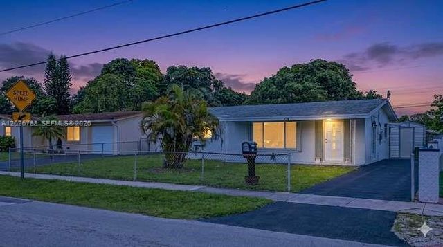 2000 N 58th Ave, Hollywood, FL 33021