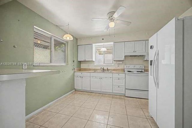 2000 N 58th Ave, Hollywood, FL 33021