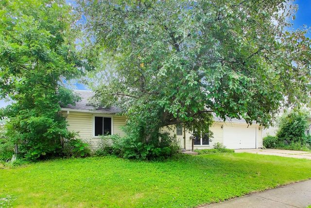 619 Parkside Circle, Streamwood, IL 60107