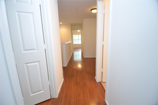 226 W Stedhill Loop, Conroe, TX 77384